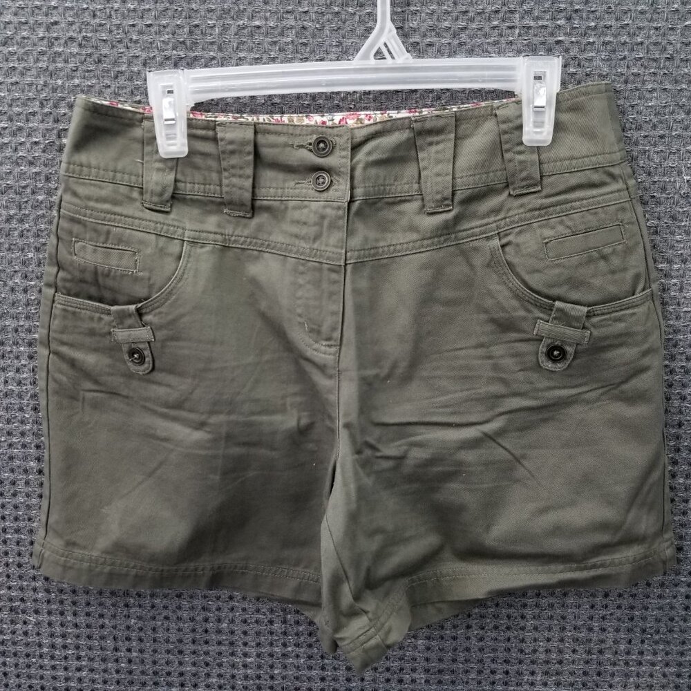 Dress barn Cargo Olive Green cotton Shorts Womens 8